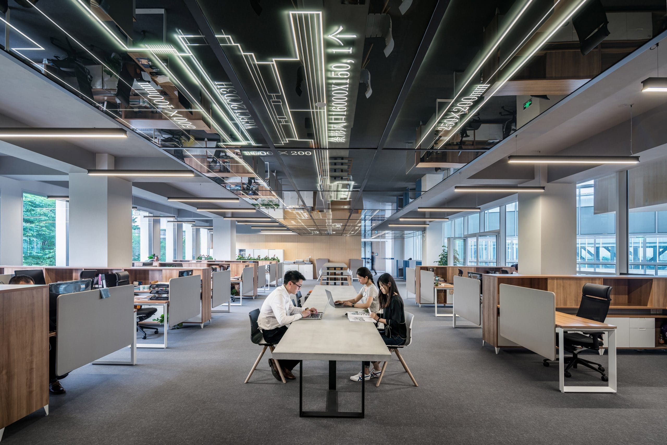 New Workplaces, New Work Ways—How Office Life Is Changing in Japan
