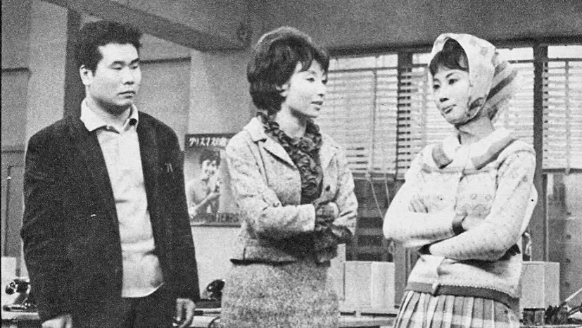 Tetsuko Kuroyanagi (center) on NHK's 